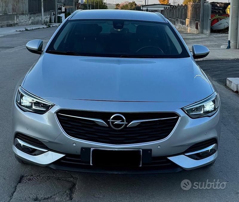 Occasion Opel Insignia Sport 136 ch (100 kW) 2020 Gris Berline