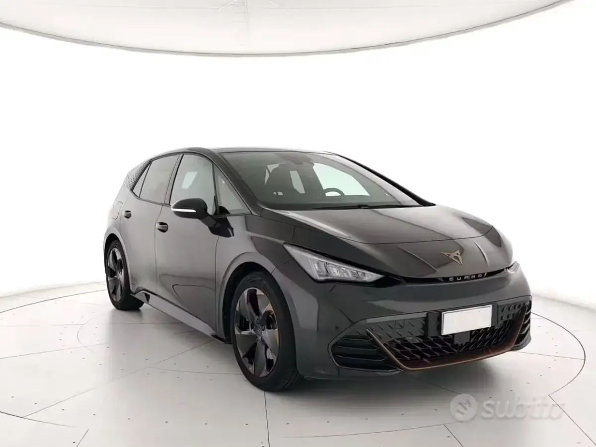 Usata Cupra Born 69 kW (95 CV) 2024 Grigio Utilitaria