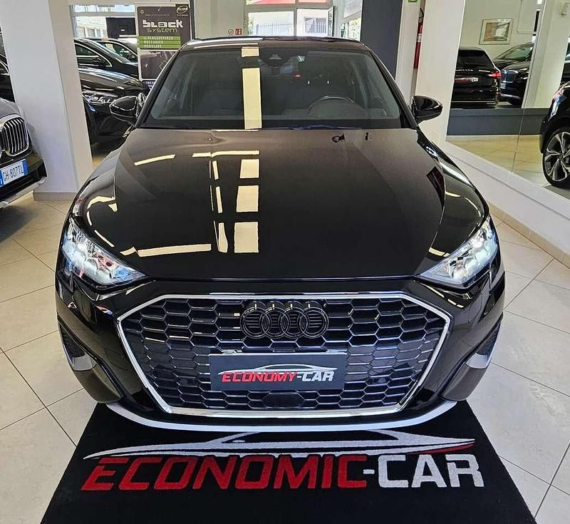 Nero Usata 2022 Audi A3 Advanced Tre volumi | 25.300 € (Buon prezzo) - Immagine 1/4