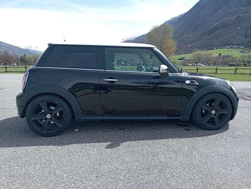 Occasion Mini Cooper D 109 ch (80 kW) 2010 Noir Citadine