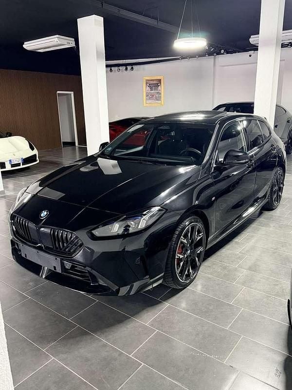 Other Usata 2025 BMW 120 M Sport Due volumi | 38.999 € - Immagine 1/4