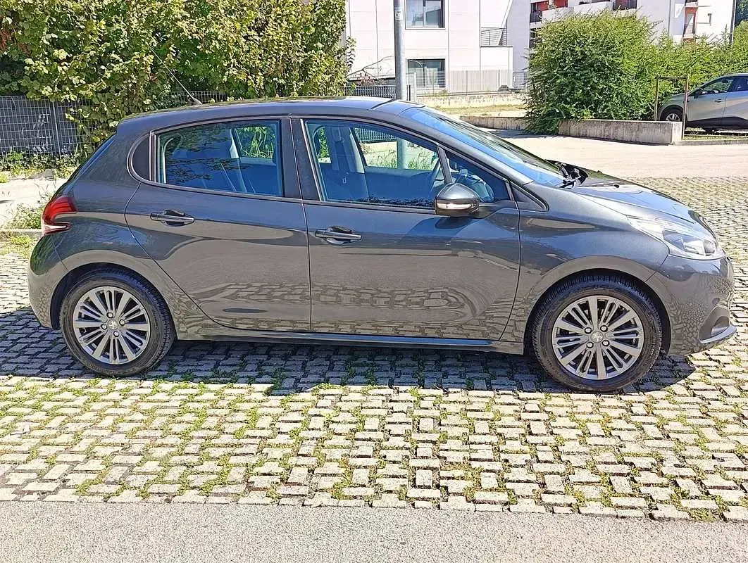 Usata Peugeot 208 Access 73 CV (53 kW) 2017 Utilitaria
