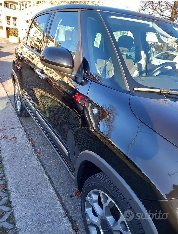 Usata Fiat 500L Trekking 120 CV (88 kW) 2016 Nero Monovolume