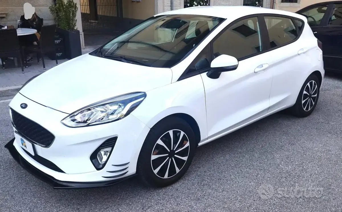 Usata Ford Fiesta 75 CV (55 kW) 2020 Bianco Utilitaria