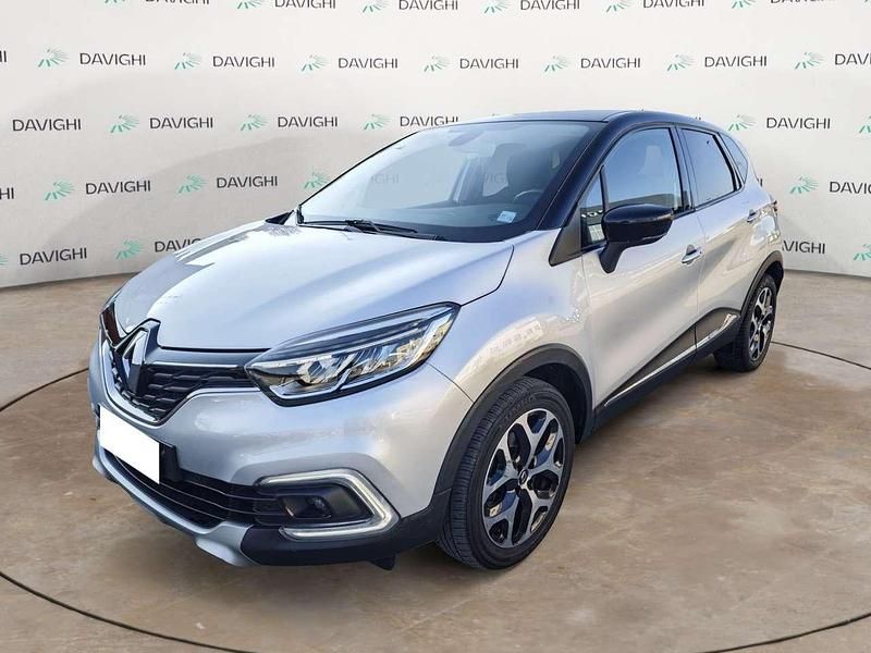 Grigio Usata 2018 Renault Captur Intens SUV | 11.500 € (Buon prezzo) - Immagine 1/4