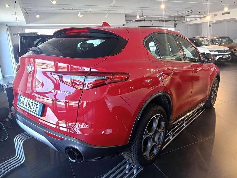 Usata Alfa Romeo Stelvio Ti 209 CV (153 kW) 2022 Rosso SUV