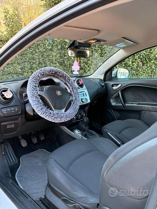 Usata Alfa Romeo MiTo 95 CV (69 kW) 2011 Bianco Utilitaria