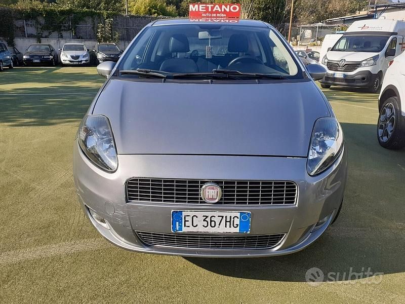 Usata Fiat Punto 51 CV (37 kW) 2010 Nero Utilitaria