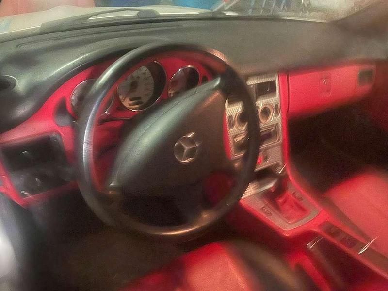 Usata Mercedes SLK200 163 CV (119 kW) 2000 Argento Cabrio