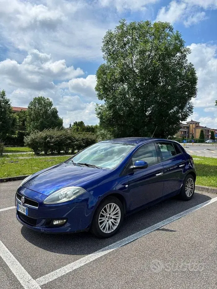 Usata Fiat Bravo 120 CV (88 kW) 2012 Bluazzurro Utilitaria