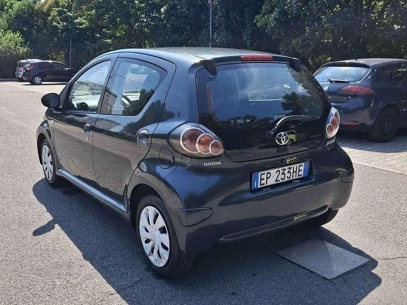 Usata 2012 Toyota Aygo Connect Style Due volumi | 3000 € (Ottimo prezzo) - Immagine 1/4