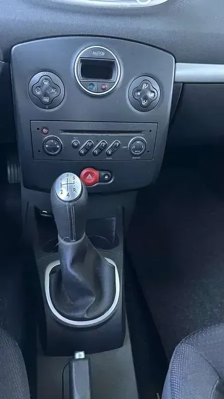 Usata Renault Clio II 90 CV (66 kW) 2006 Berlina