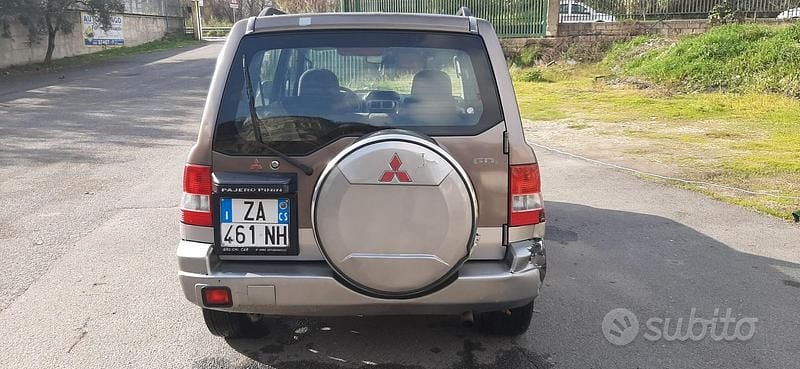 Usata Mitsubishi Pajero 129 CV (94 kW) 2001 Bronzo SUV