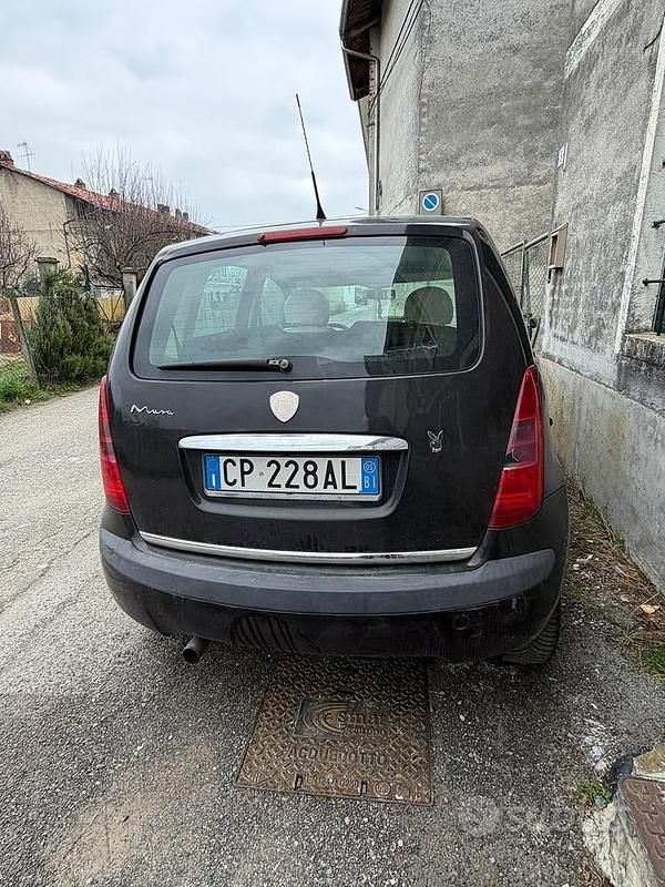 Usata Lancia Musa 2007 Nero Monovolume
