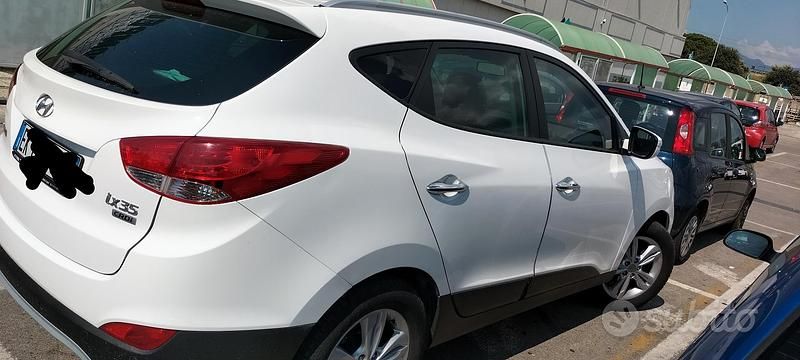 Usata Hyundai ix35 115 CV (84 kW) 2011 Bianco SUV