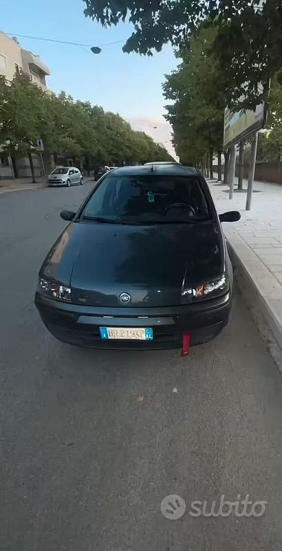 Usata Fiat Punto 2004 Grigio Utilitaria