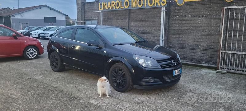 Nero Usata 2007 Opel Astra GTC Cosmo Coupé | 2490 € (Ottimo prezzo) - Immagine 1/4