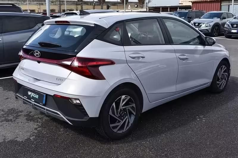 Usata Hyundai i20 79 CV (58 kW) 2025 Grigio Utilitaria