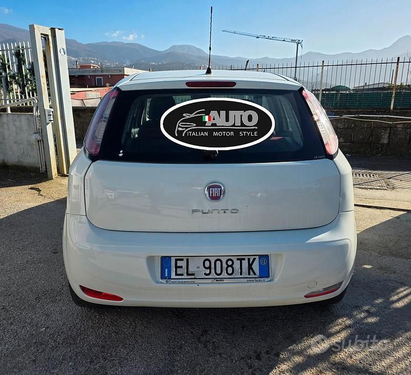 Usata Fiat Punto Evo Emotion 77 CV (56 kW) 2012 Bianco Utilitaria