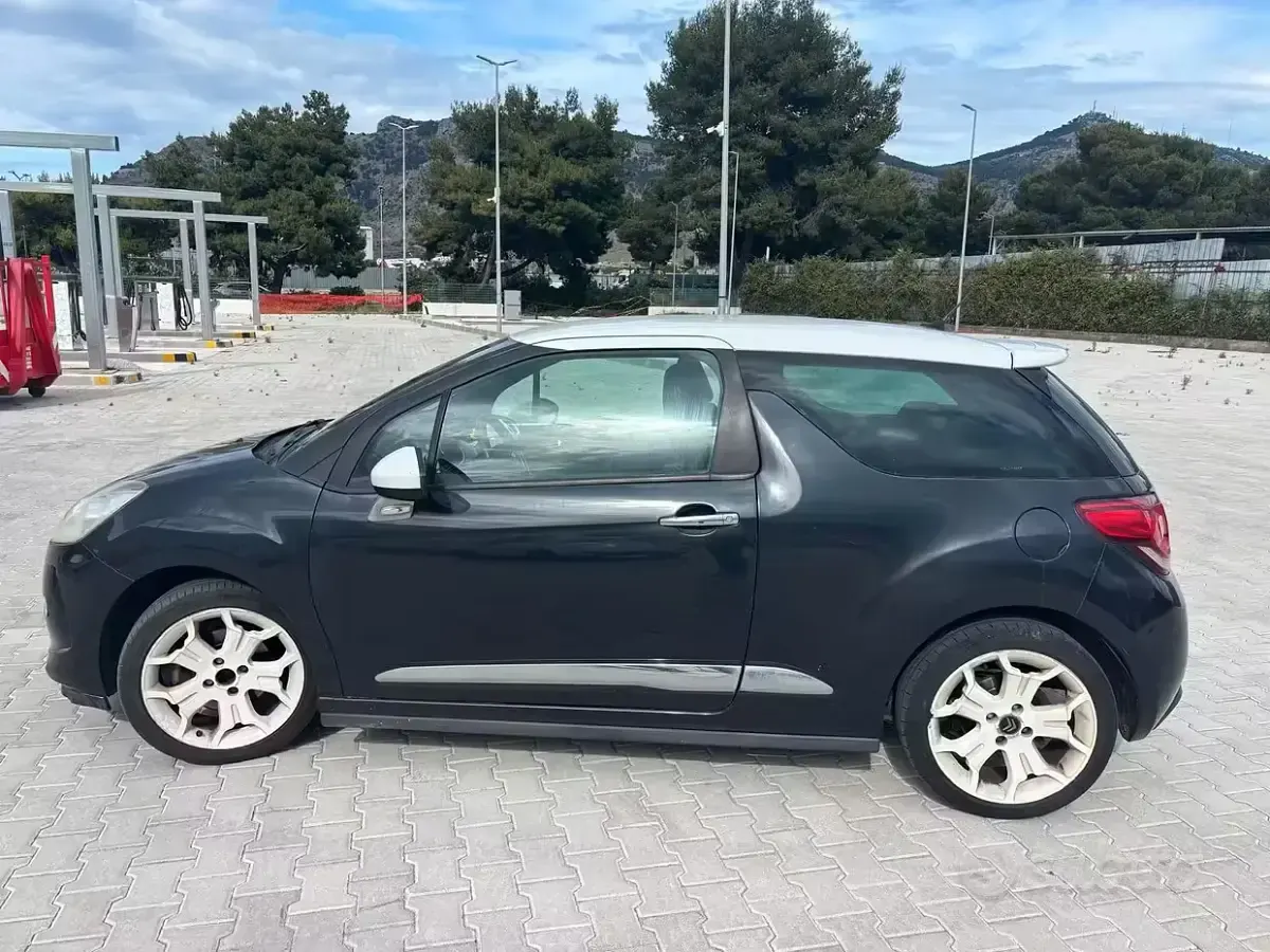 Usata Citroën DS3 112 CV (82 kW) 2010 Nero Utilitaria