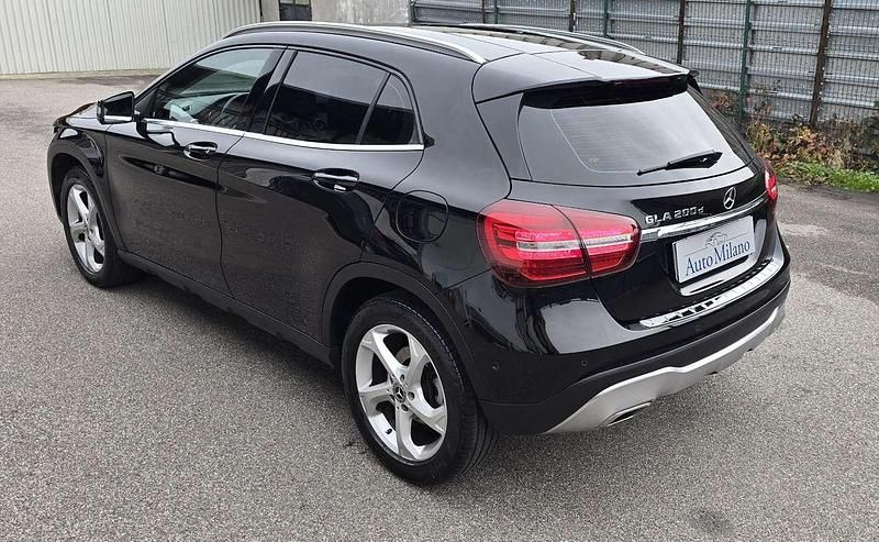 Usata Mercedes GLA200 Premium Plus 136 CV (100 kW) 2019 Nero SUV