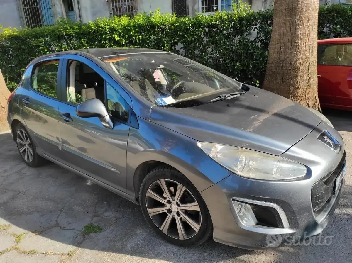 Usata Peugeot 308 112 CV (82 kW) 2011 Other Berlina