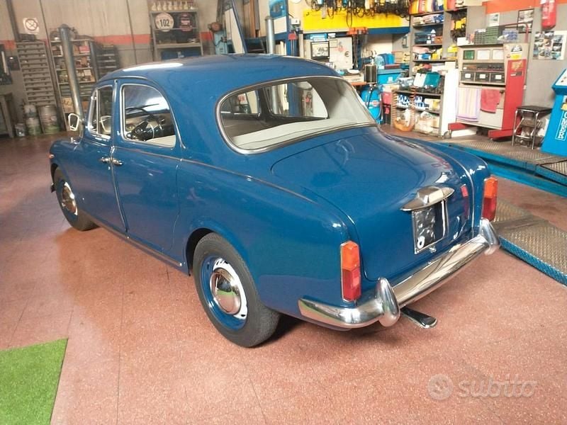 Usata Lancia Appia 1950 Blu Berlina