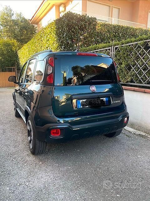 Usata Fiat Panda Cross Cross 69 CV (50 kW) 2024 Verde Utilitaria