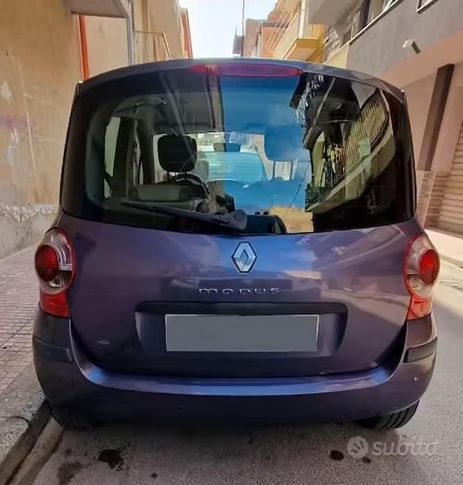 Usata Renault Modus 68 CV (50 kW) 2008 Grigio Monovolume