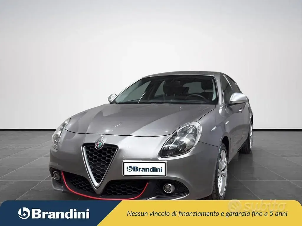 Usata Alfa Romeo Giulietta Super 120 CV (88 kW) 2017 Grigio Utilitaria