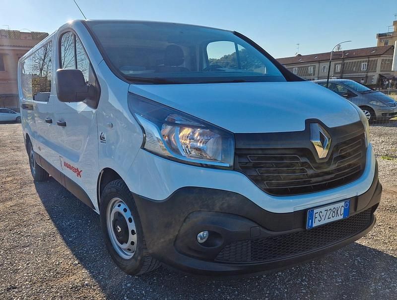 Usata Renault Trafic 145 CV (106 kW) 2018 Bianco Monovolume