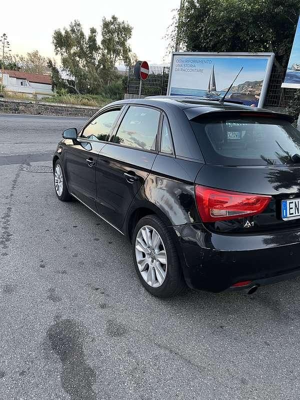 Usata Audi A1 Sportback Attraction 105 CV (77 kW) 2012 Utilitaria