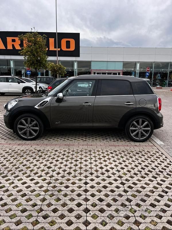 Usata Mini Countryman 143 CV (105 kW) 2013 Grigio SUV