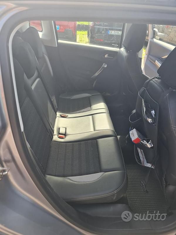 Usata Peugeot 2008 2015 Grigio SUV