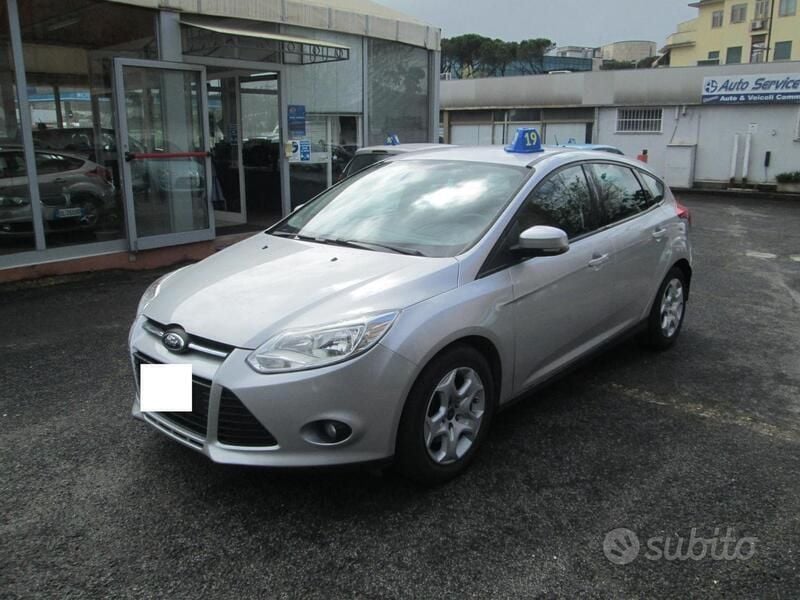 Usata Ford Focus Titanium 125 CV (91 kW) 2013 Argento metallizzato Berlina