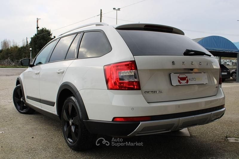 Usata Skoda Octavia 150 CV (110 kW) 2015 Bianco Utilitaria