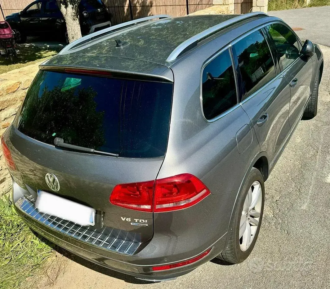 Usata VW Touareg 245 CV (180 kW) 2011 Grigio SUV