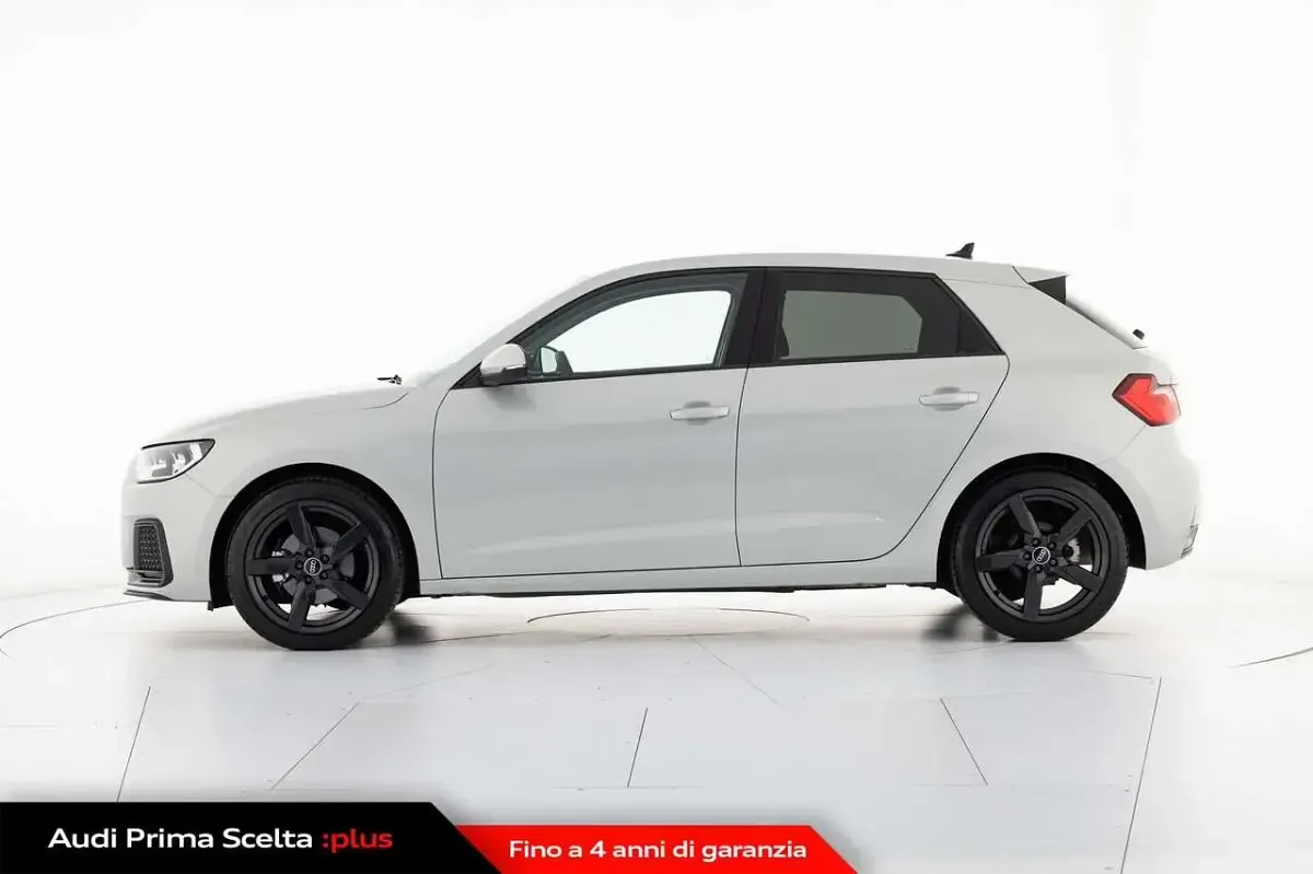 Usata Audi A1 Advanced 116 CV (85 kW) 2025 Argento SUV