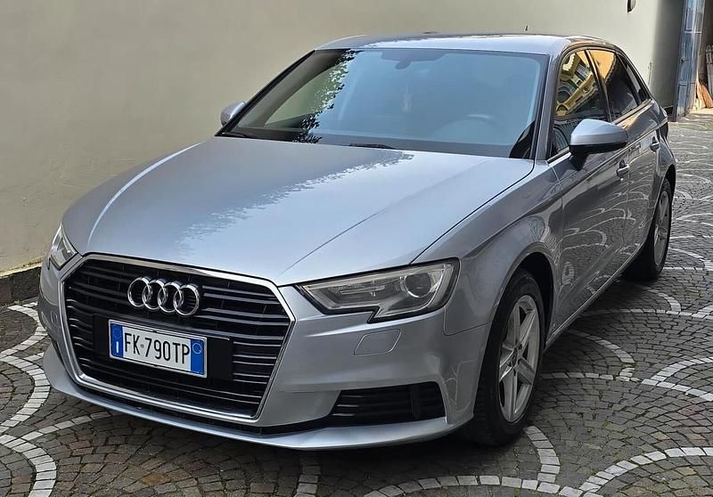 Usata Audi A3 Sport 116 CV (85 kW) 2017 Grigio Berlina