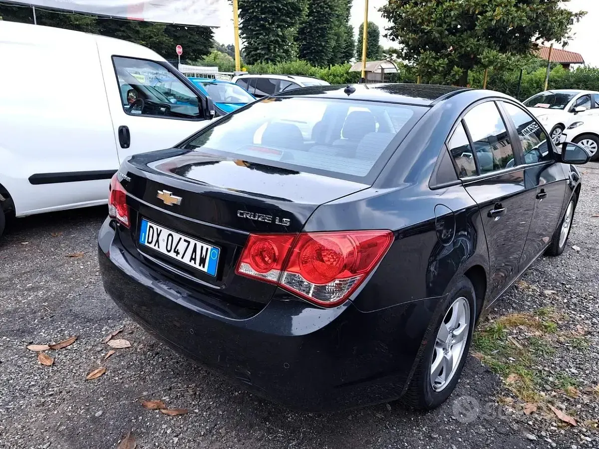 Usata Chevrolet Cruze 109 CV (80 kW) 2009 Nero Berlina