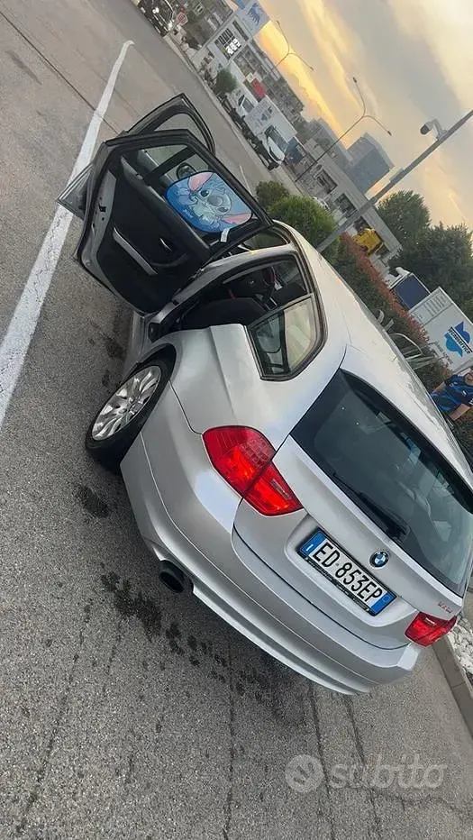 Usata BMW 320 184 CV (135 kW) 2010 Grigio Station wagon