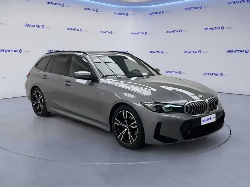 Usata BMW 318 M Sport 151 CV (111 kW) 2025 Grigio Station wagon