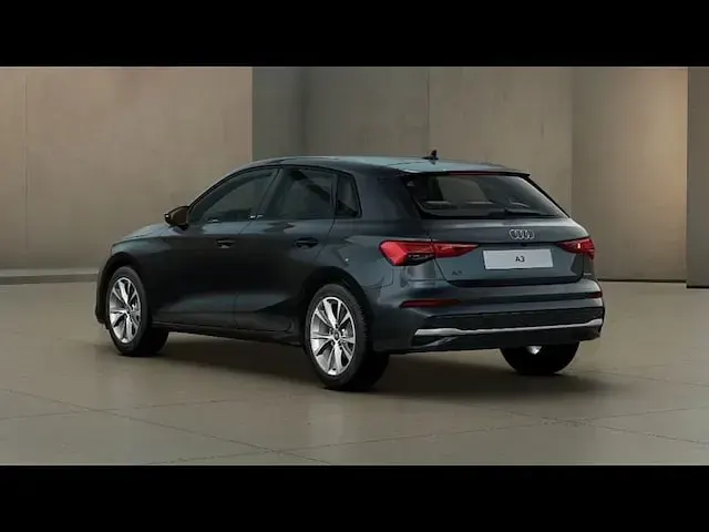 Nuova Audi A3 Business 116 CV (85 kW) 2025 Grigio manhattan metallizzato