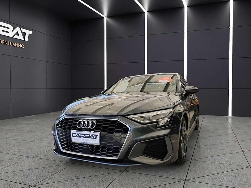Grigio Usata 2022 Audi A3 e-tron Ambiente Due volumi | 24.600 € (Super prezzo) - Immagine 1/4