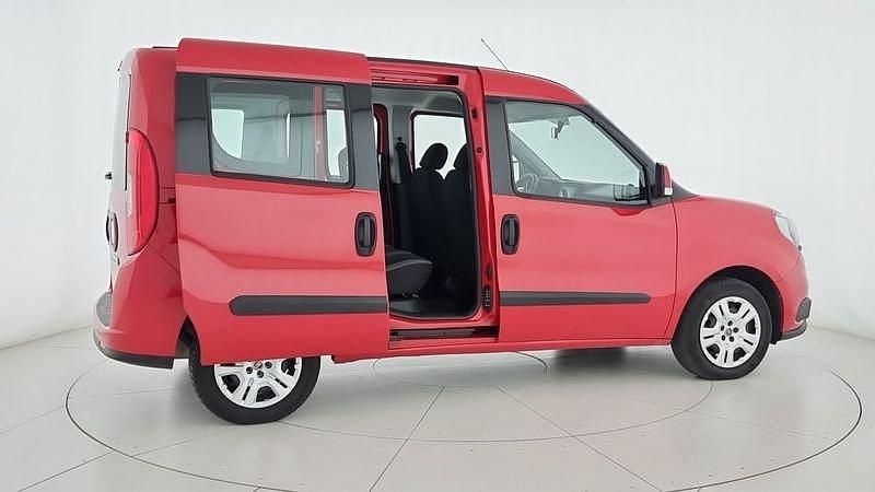 Usata Fiat Doblò 95 CV (69 kW) 2017 Rosso Monovolume