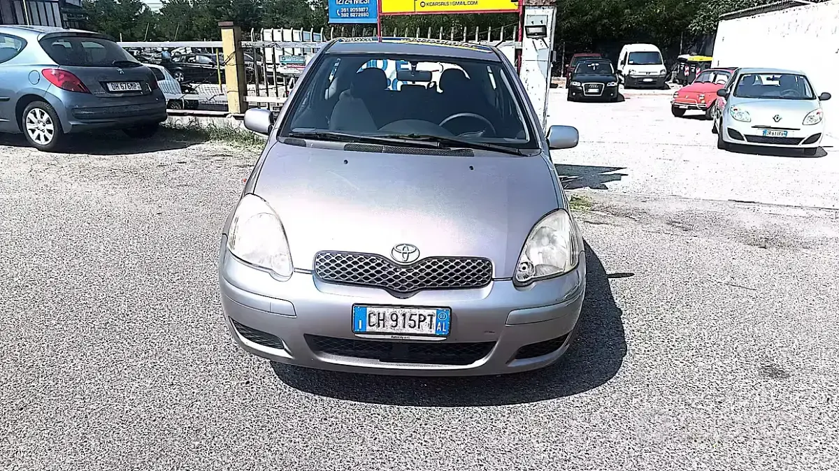 Usata Toyota Yaris Sol 65 CV (47 kW) 2003 Berlina