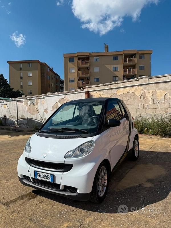 Usata Smart ForTwo Coupé 71 CV (52 kW) 2010 Bianco Coupé