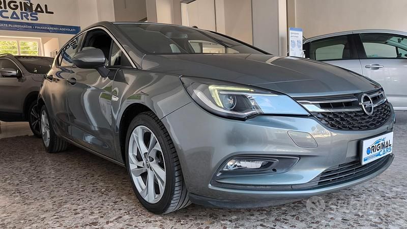 Begagnad Opel Astra Innovation 136 HK (100 kW) 2019 Grå Sedan