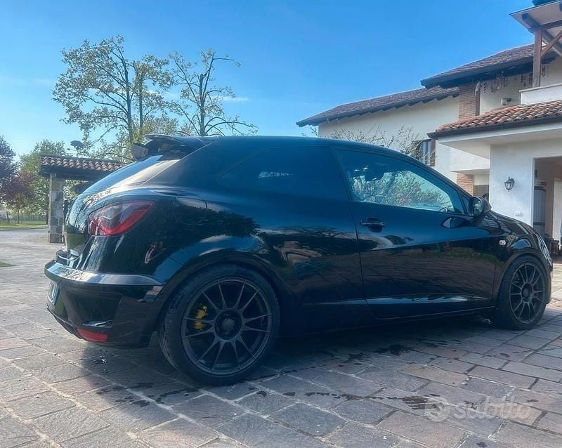 Usata Seat Ibiza CUPRA 192 CV (141 kW) 2016 Nero