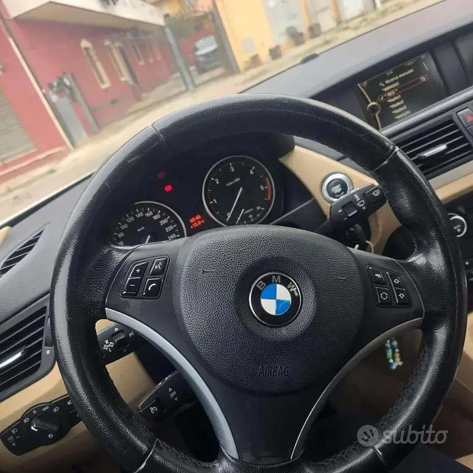 Usata BMW X1 177 CV (130 kW) 2009 Bianco SUV